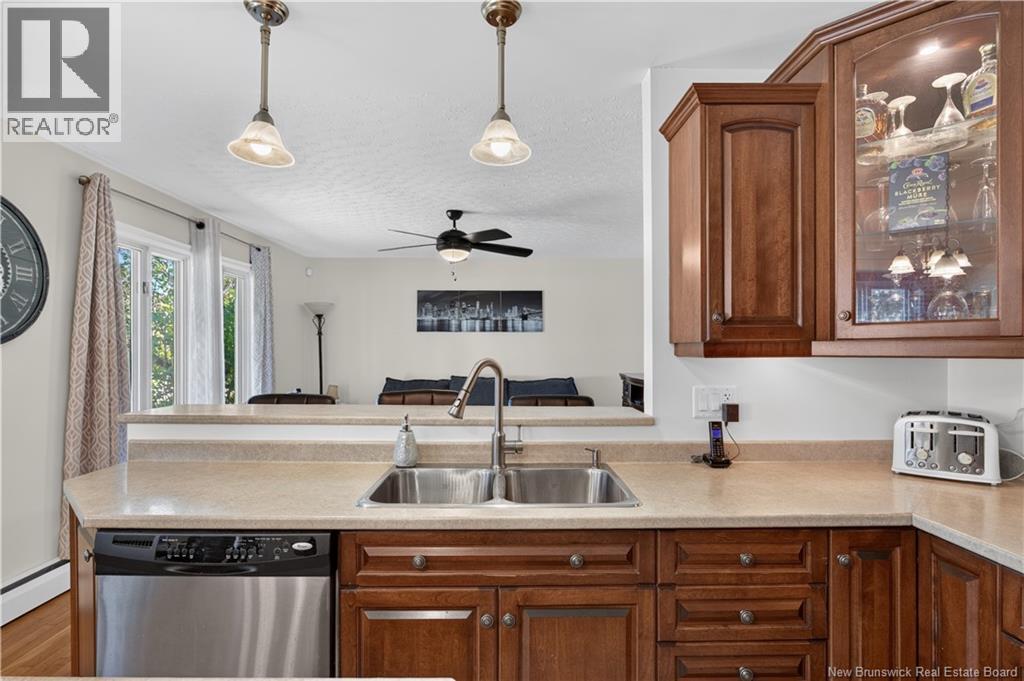 380 Sunset Avenue - Image 10