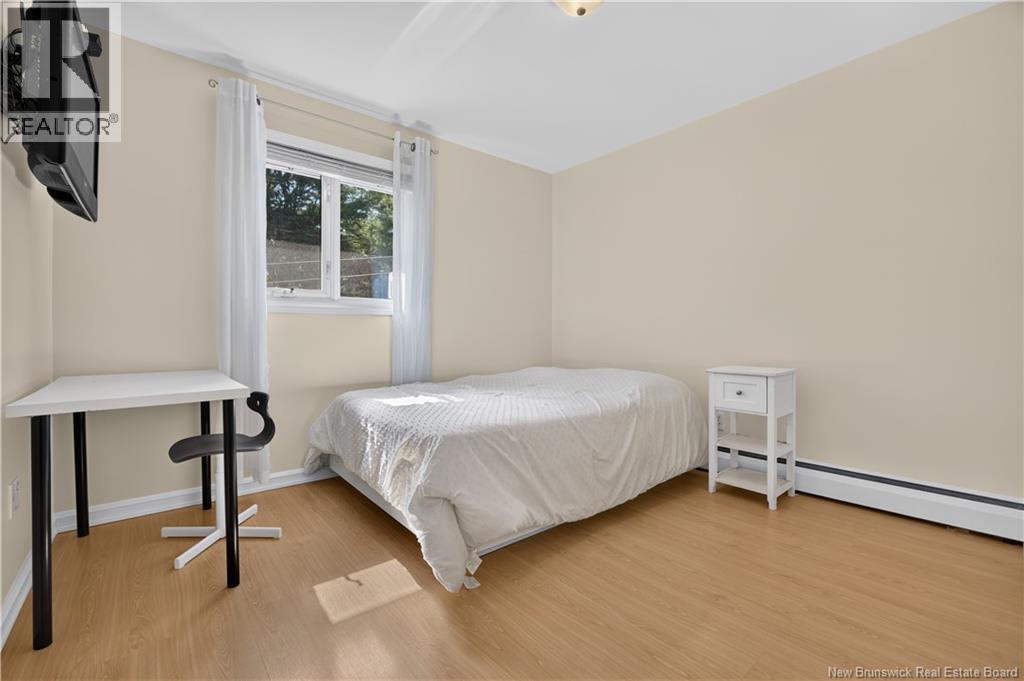 380 Sunset Avenue - Image 21