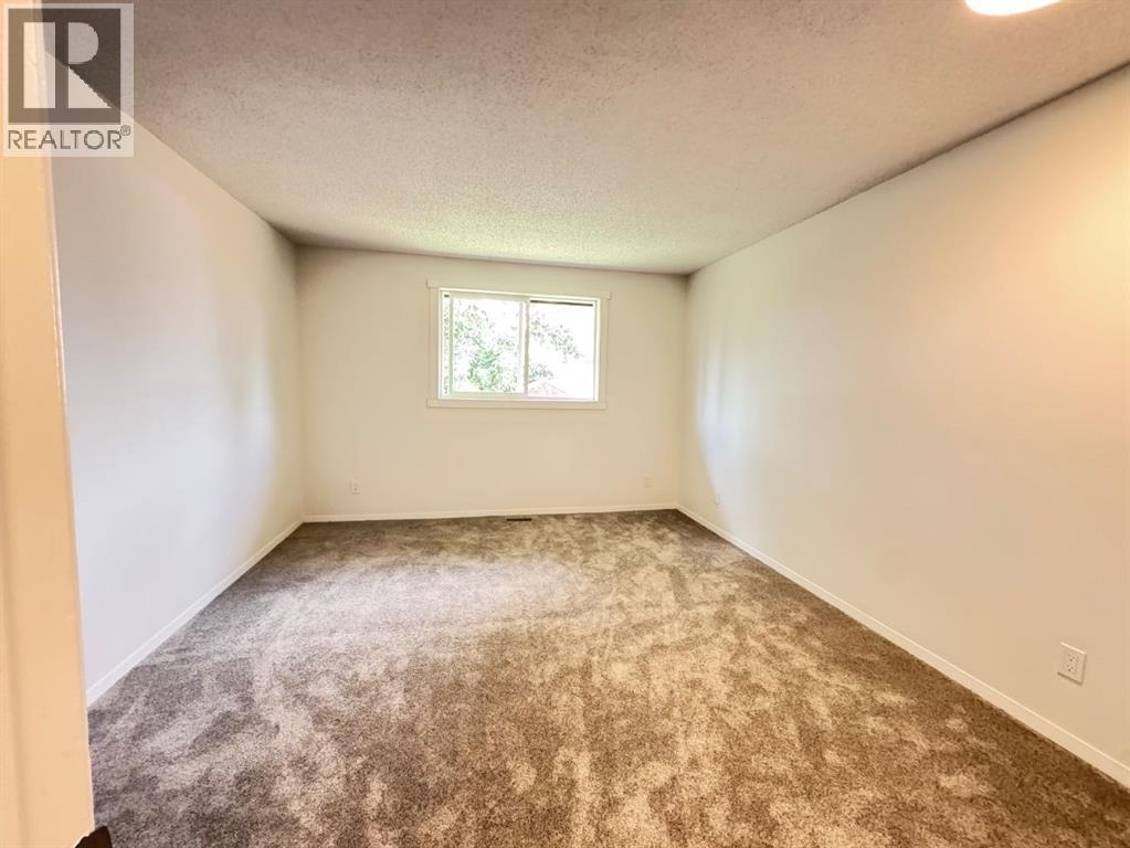 6879 Rundlehorn Drive NE - 13