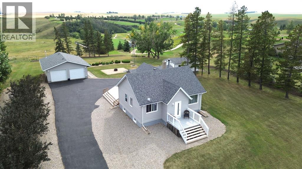 Listing photo – 223 Devilder Avenue, Trochu