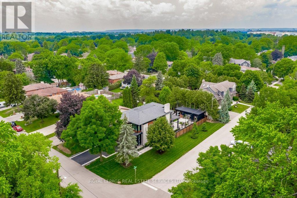 3119 VICTORIA STREET - 46
