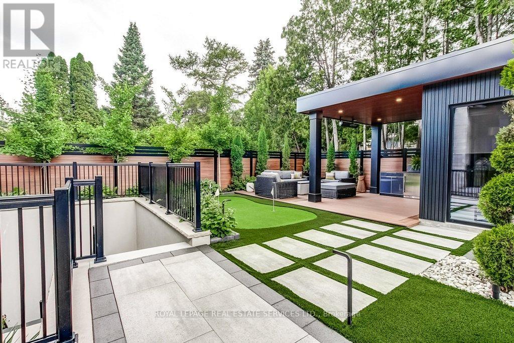 3119 VICTORIA STREET - 34