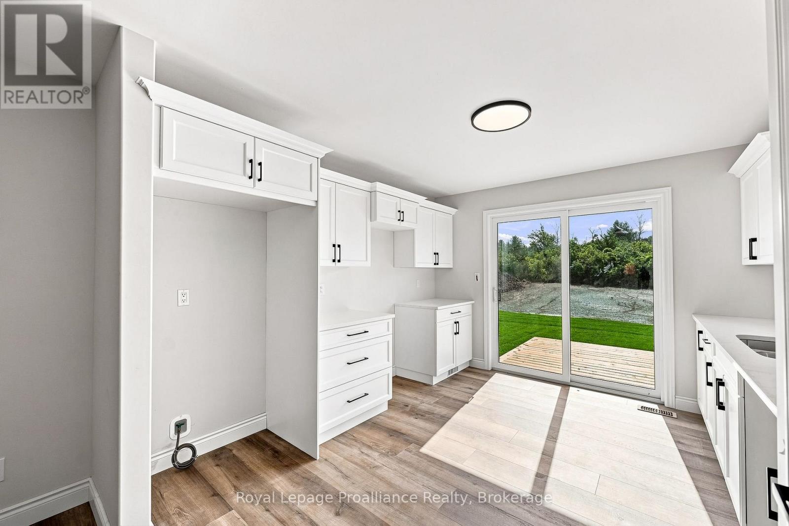 208 HOMEWOOD AVENUE - 7