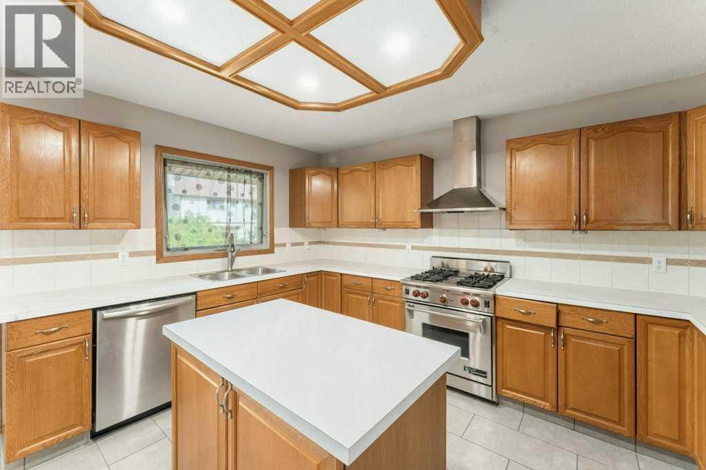 44 Hawkstone Drive NW - 10