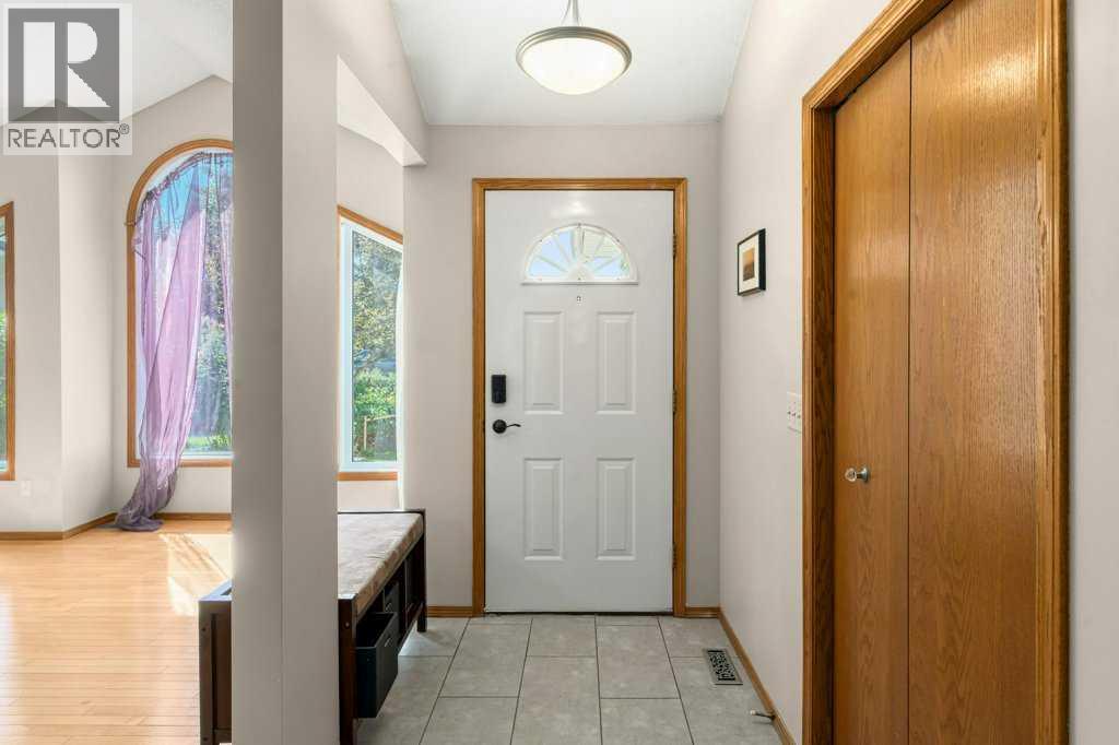 44 Hawkstone Drive NW - 4