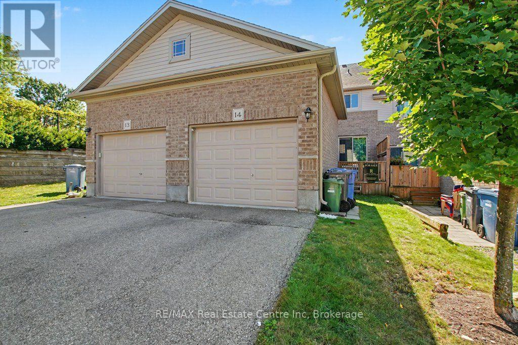 #14 14 AMOS DRIVE - Image 35