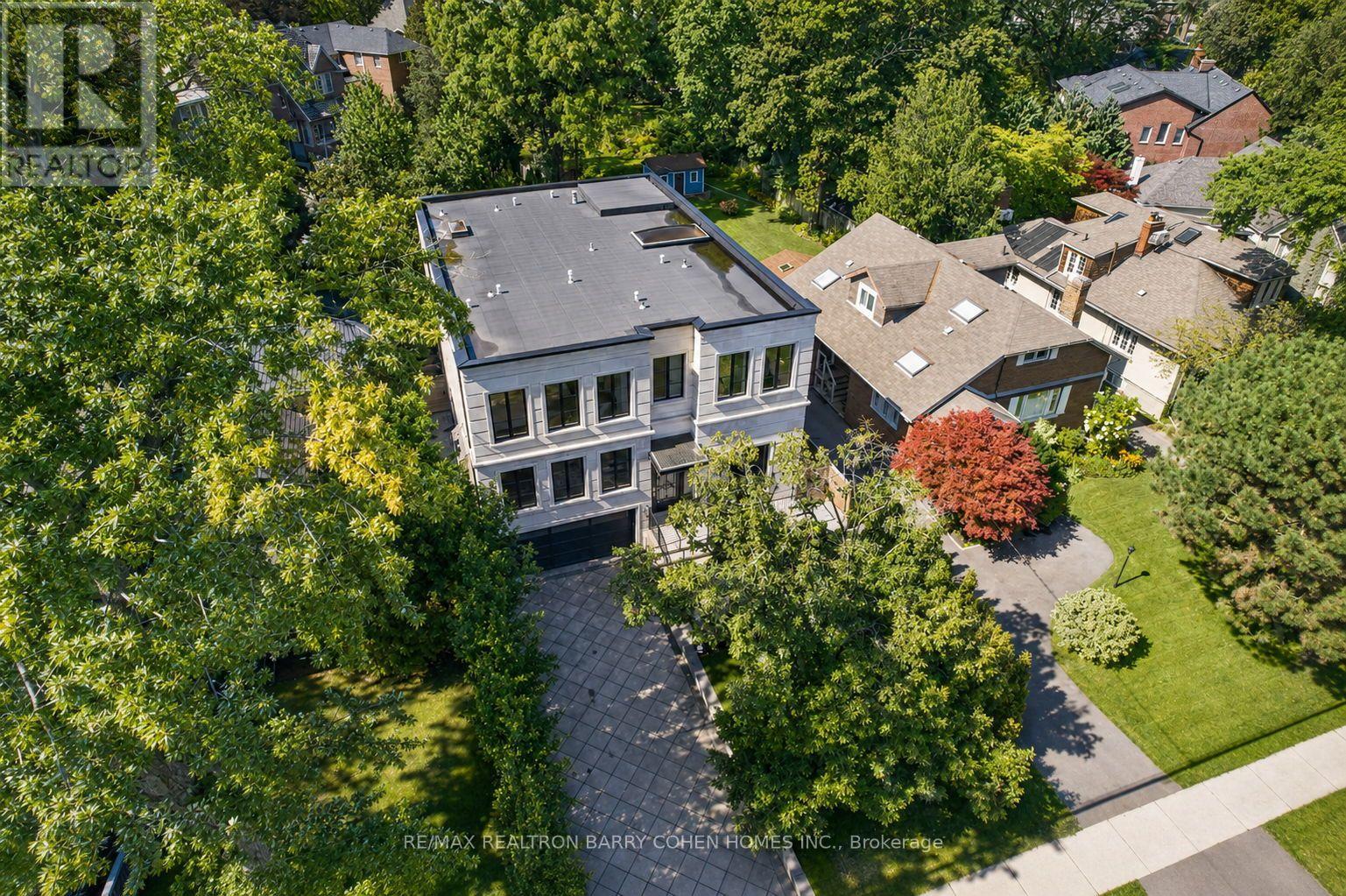 154 YONGE BOULEVARD - 50