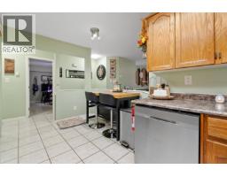 21 22128 Dewdney Trunk Road, Maple Ridge, BC V2X3H6 Photo 11