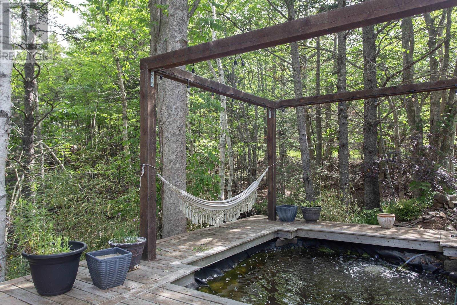 11085 Shore Road - Image 8