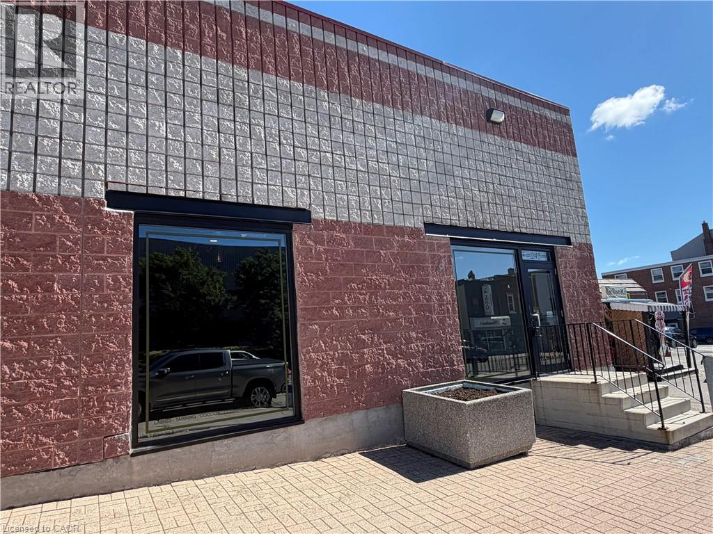 #B 245 MAIN Street West, Listowel, Ontario, N4W1A3, Listowel, Ontario — photo 4 of 5
