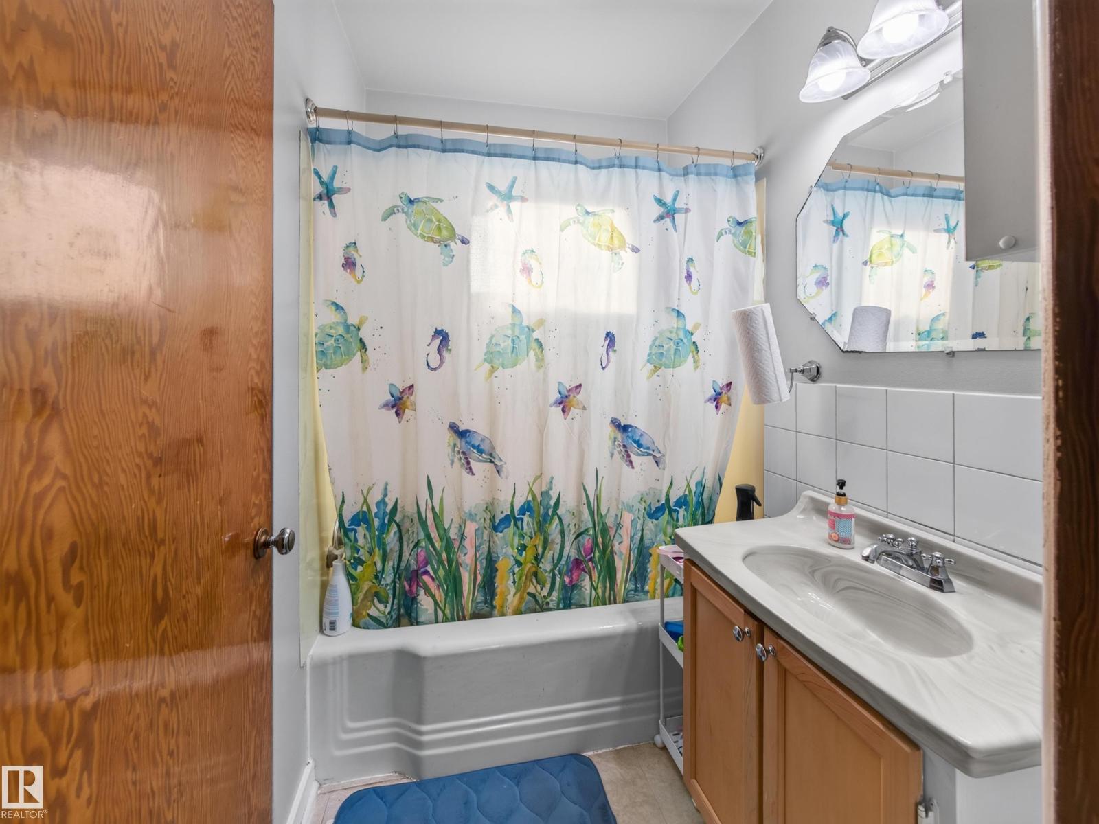 12403 92 ST NW - 18