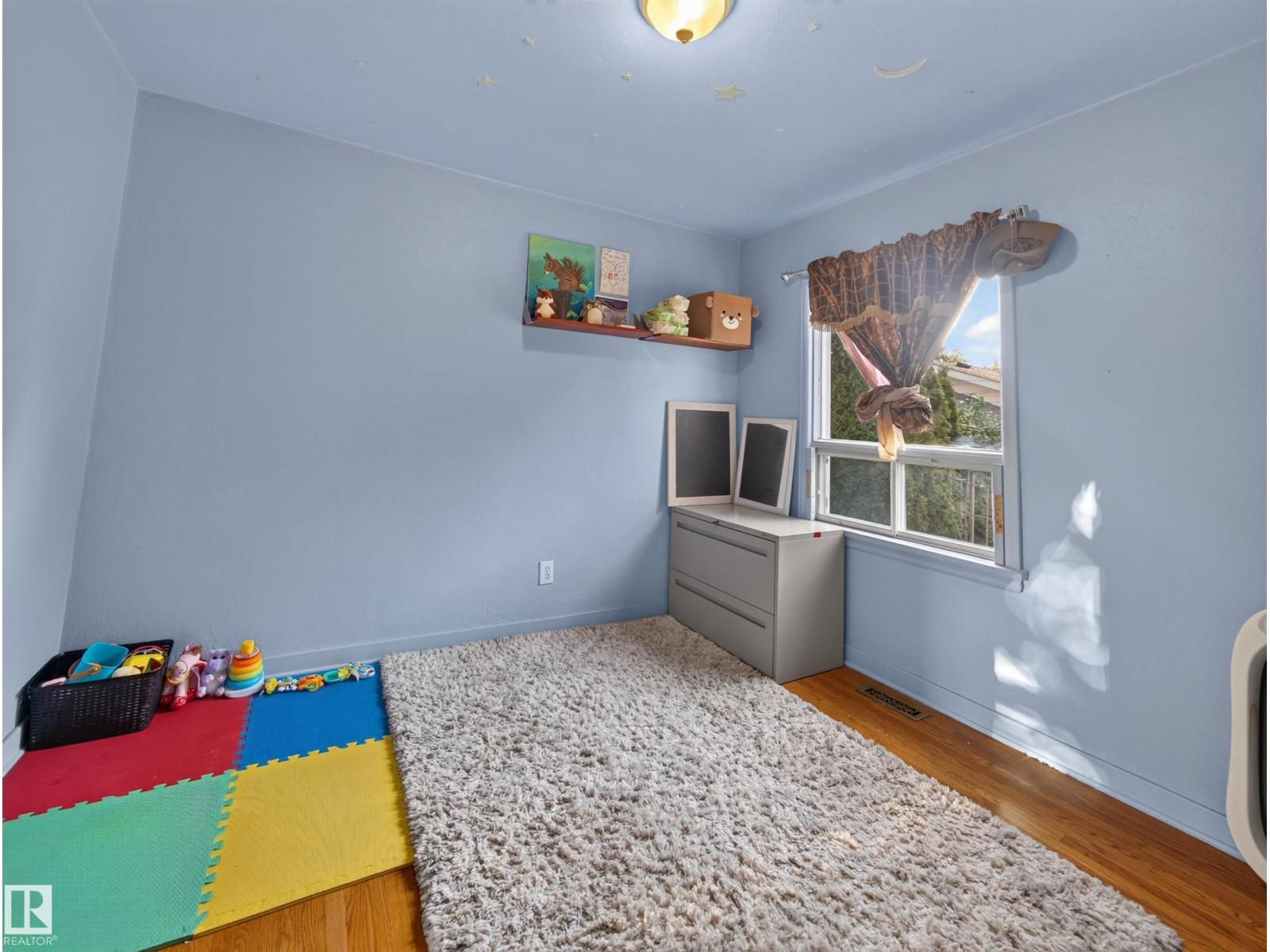 12403 92 ST NW - 19