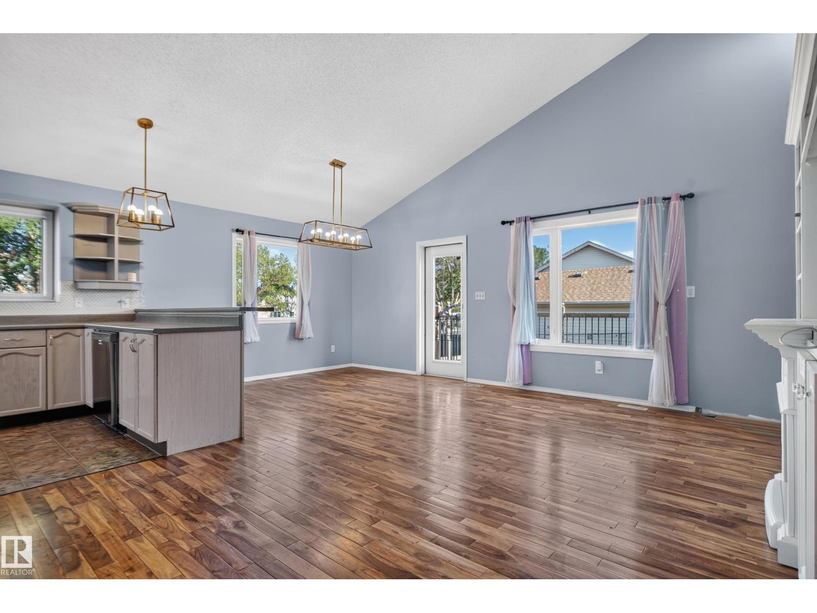 13803 130A AV NW - 11