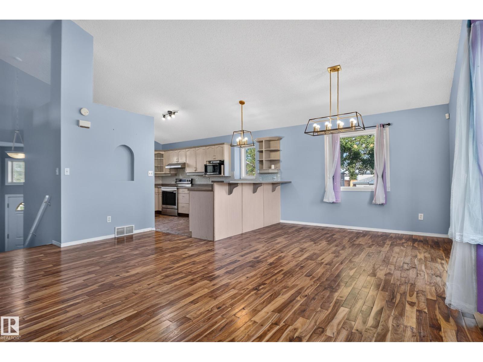 13803 130A AV NW - 14