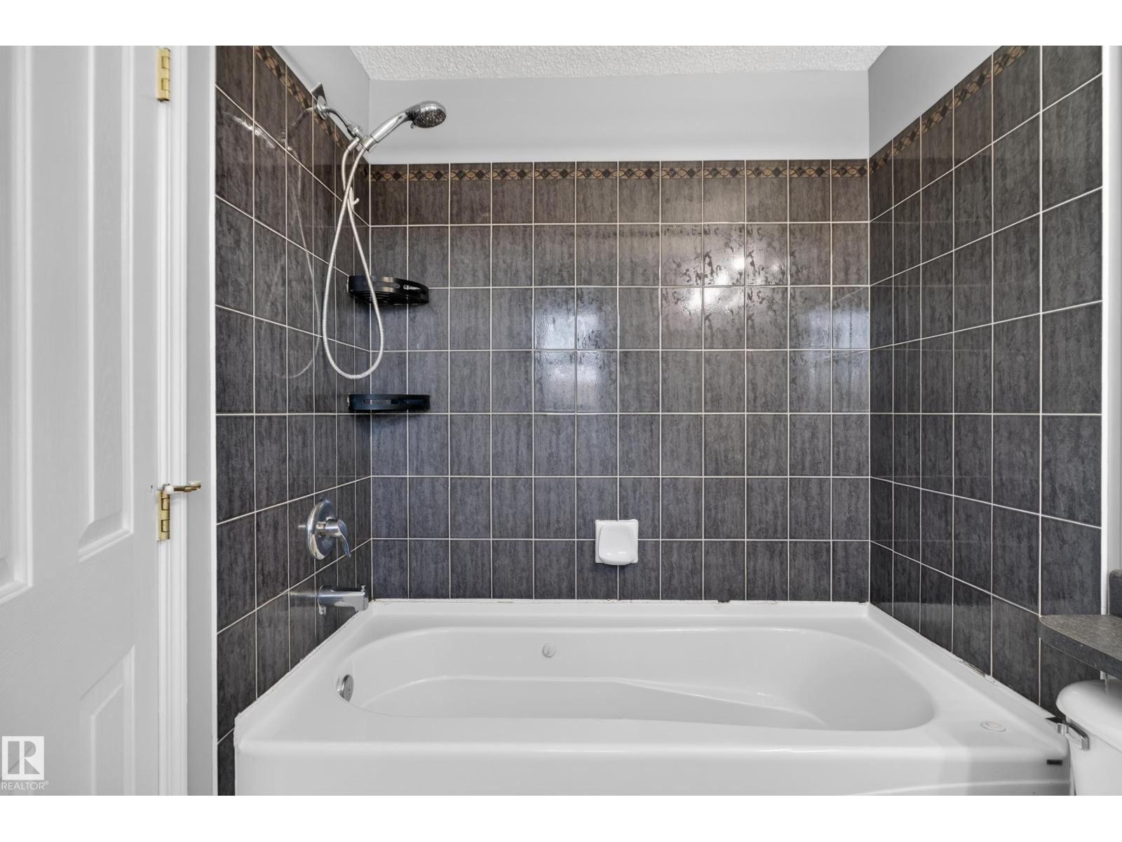 13803 130A AV NW - 33