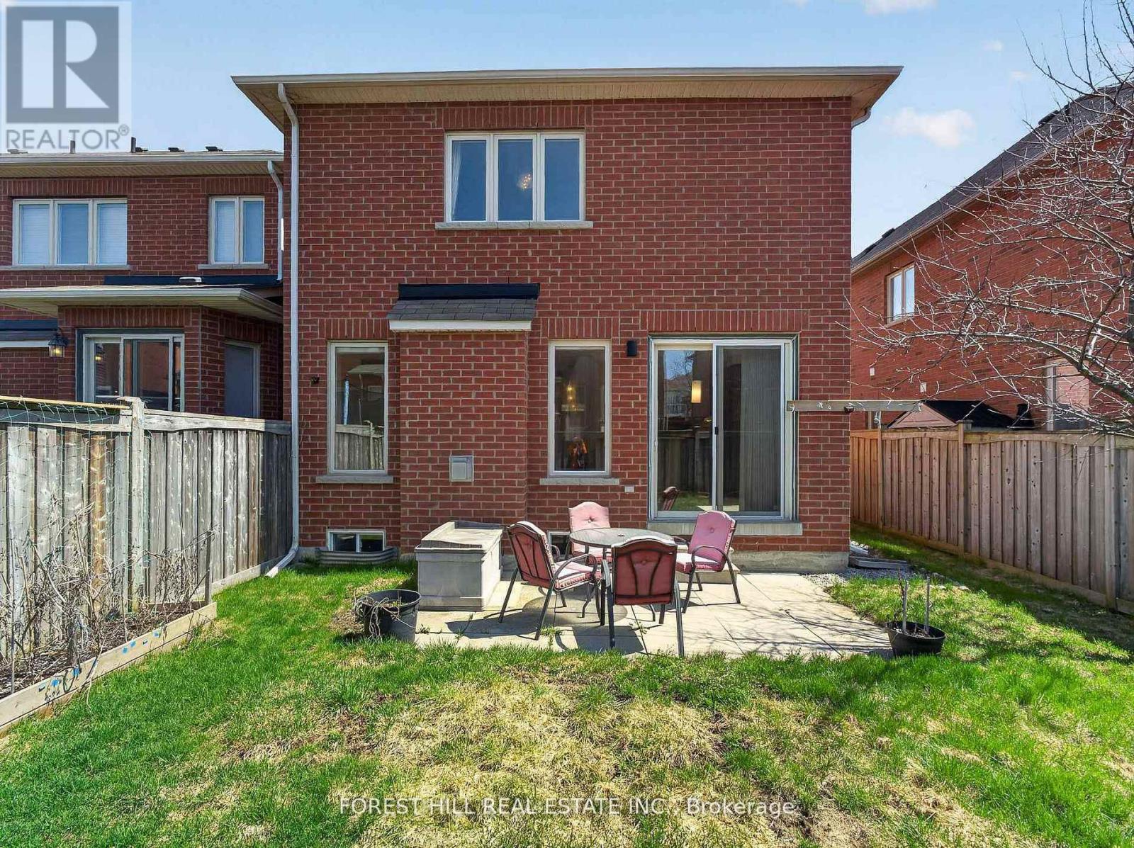 12 STOOKES CRESCENT - 41