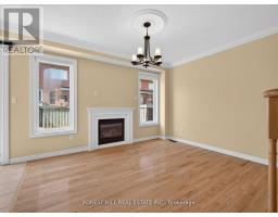 12 Stookes Crescent, Richmond Hill, ON L4E0J3 Photo 9