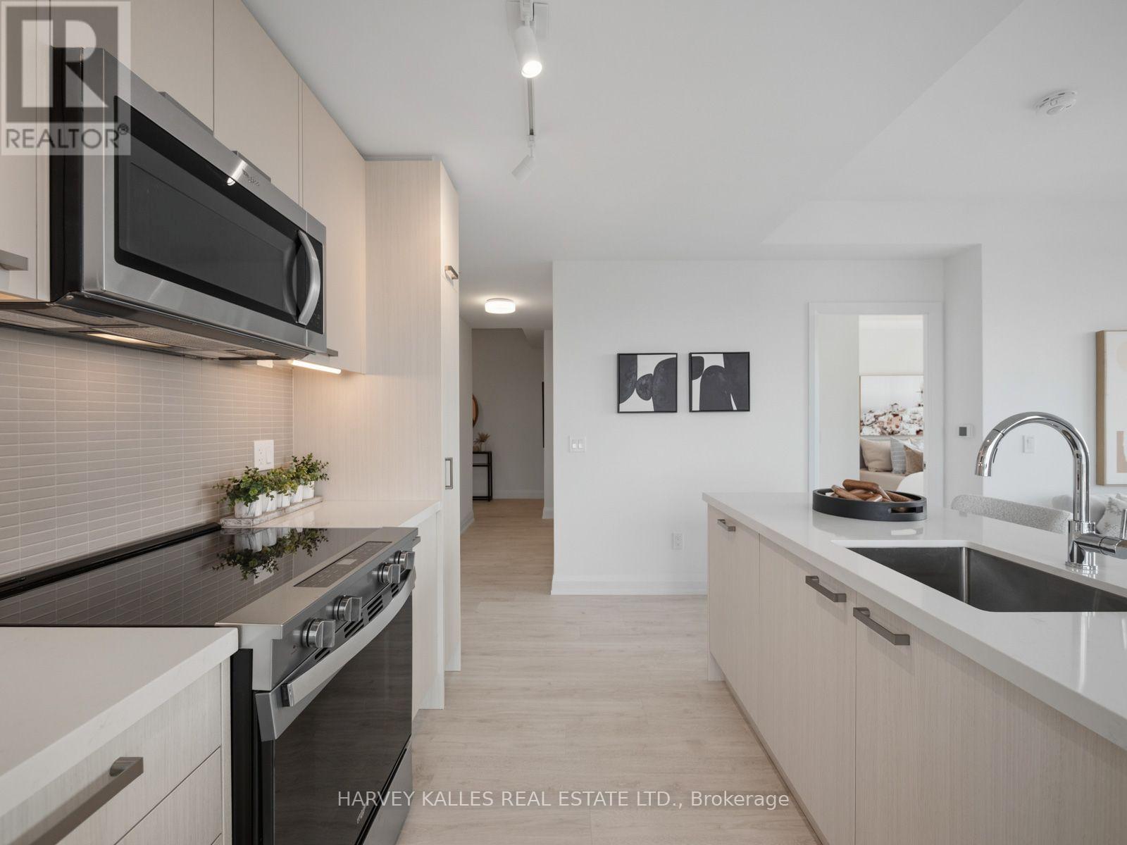 #2607 20 SOUDAN AVENUE - 17