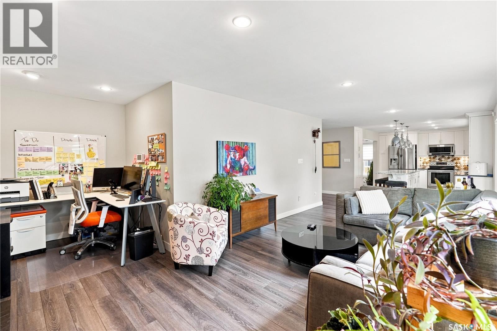 3742 Wetmore STREET - 23