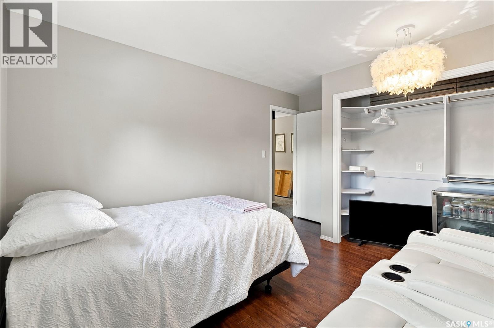 3742 Wetmore STREET - Image 42