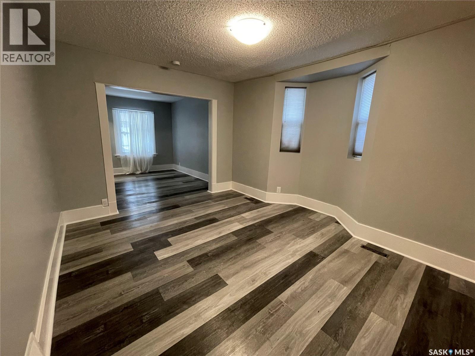 1331 B AVENUE N - Image 17