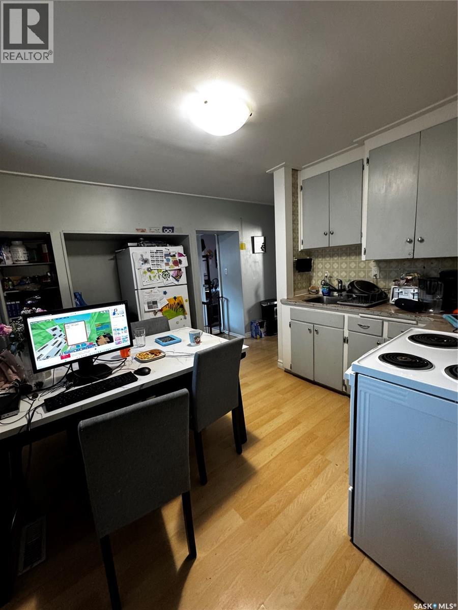 1331 B AVENUE N - 4