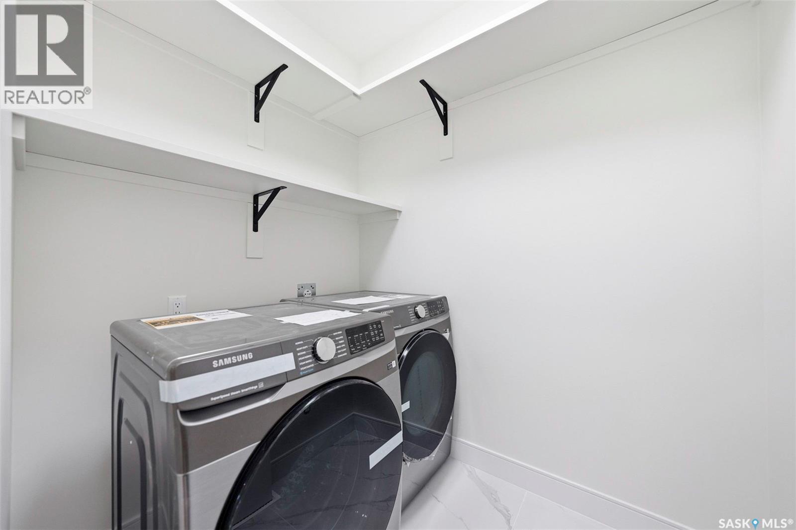 335 Sharma CRESCENT - Image 30