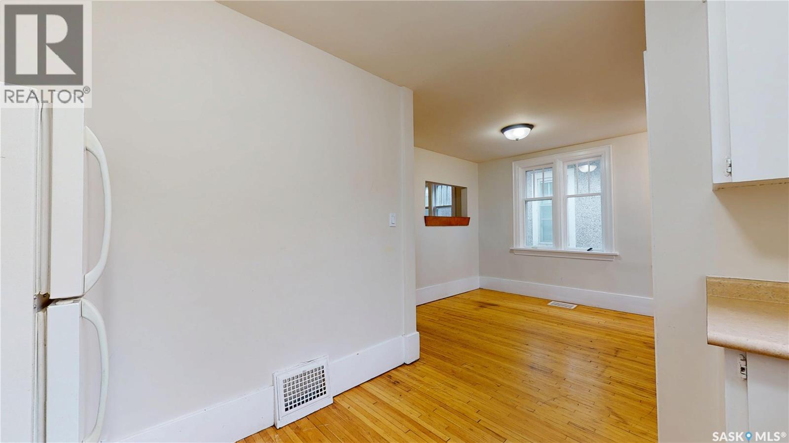 2212 MONTREAL STREET - 14