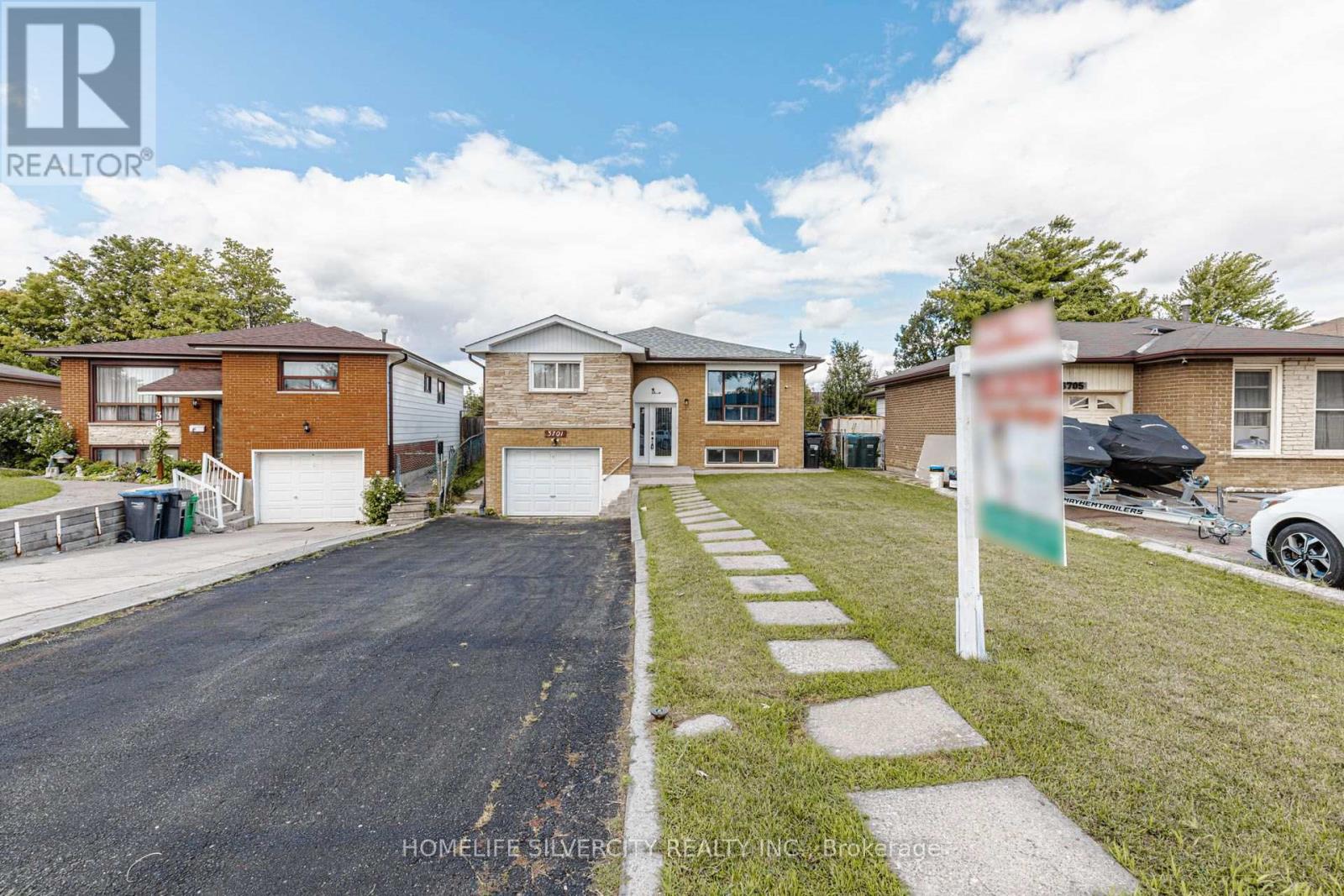 3701 KEENAN CRESCENT - 2