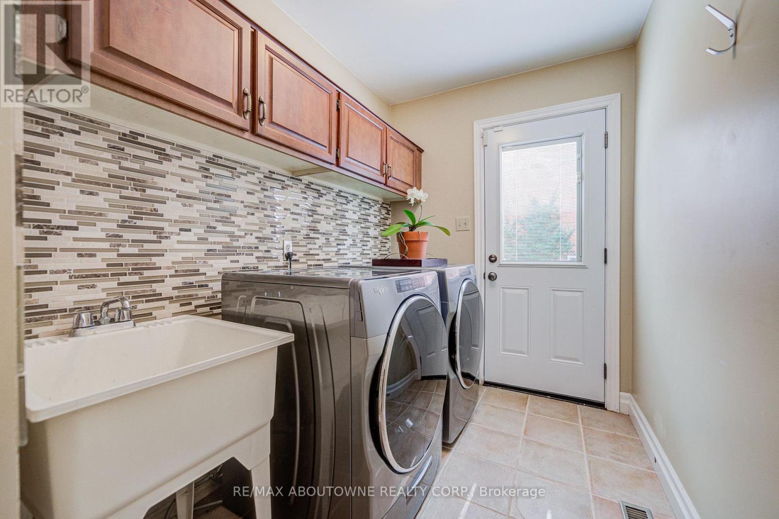 1511 STONEYBROOK TRAIL - 22