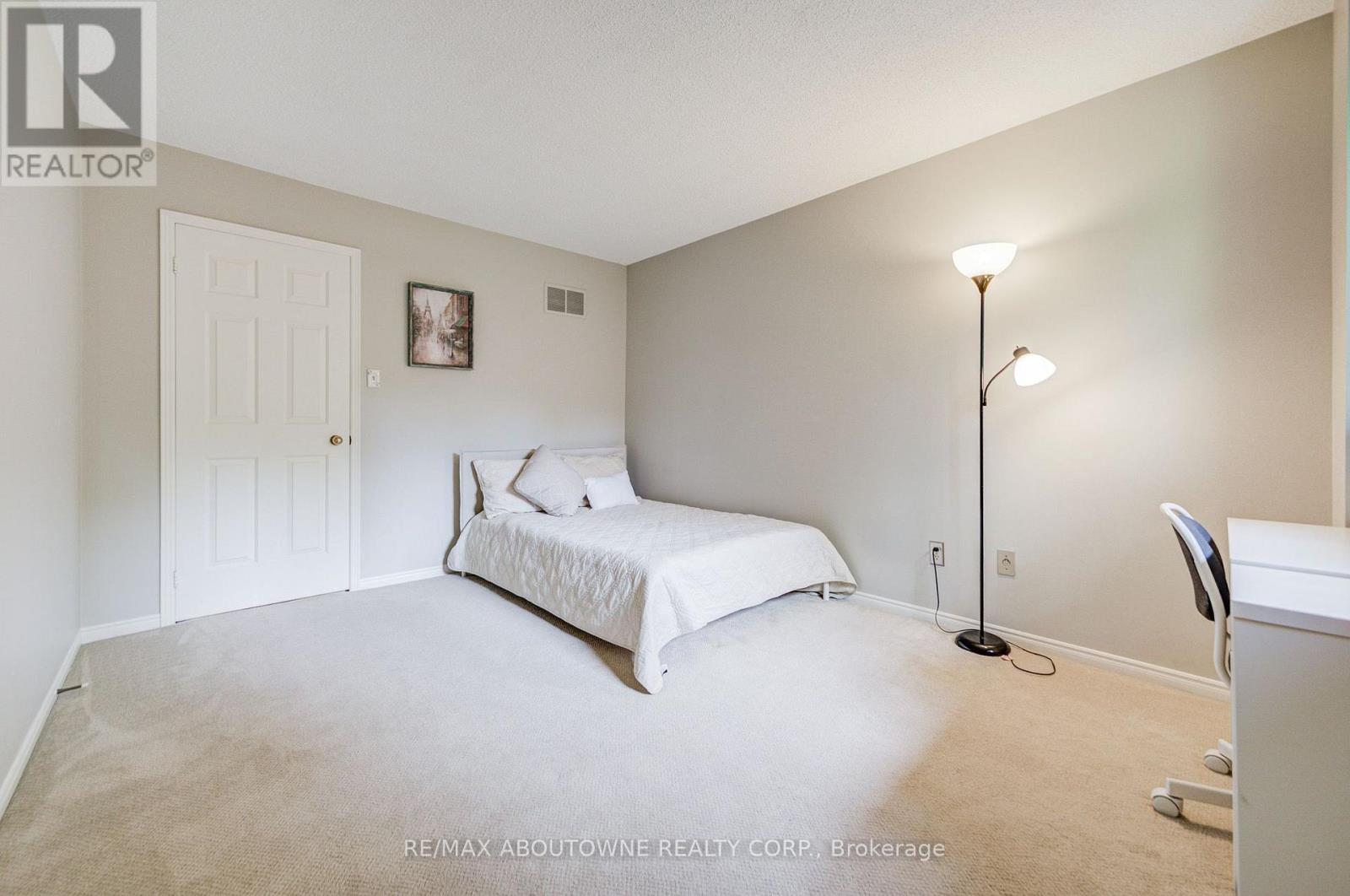 1511 STONEYBROOK TRAIL - 30