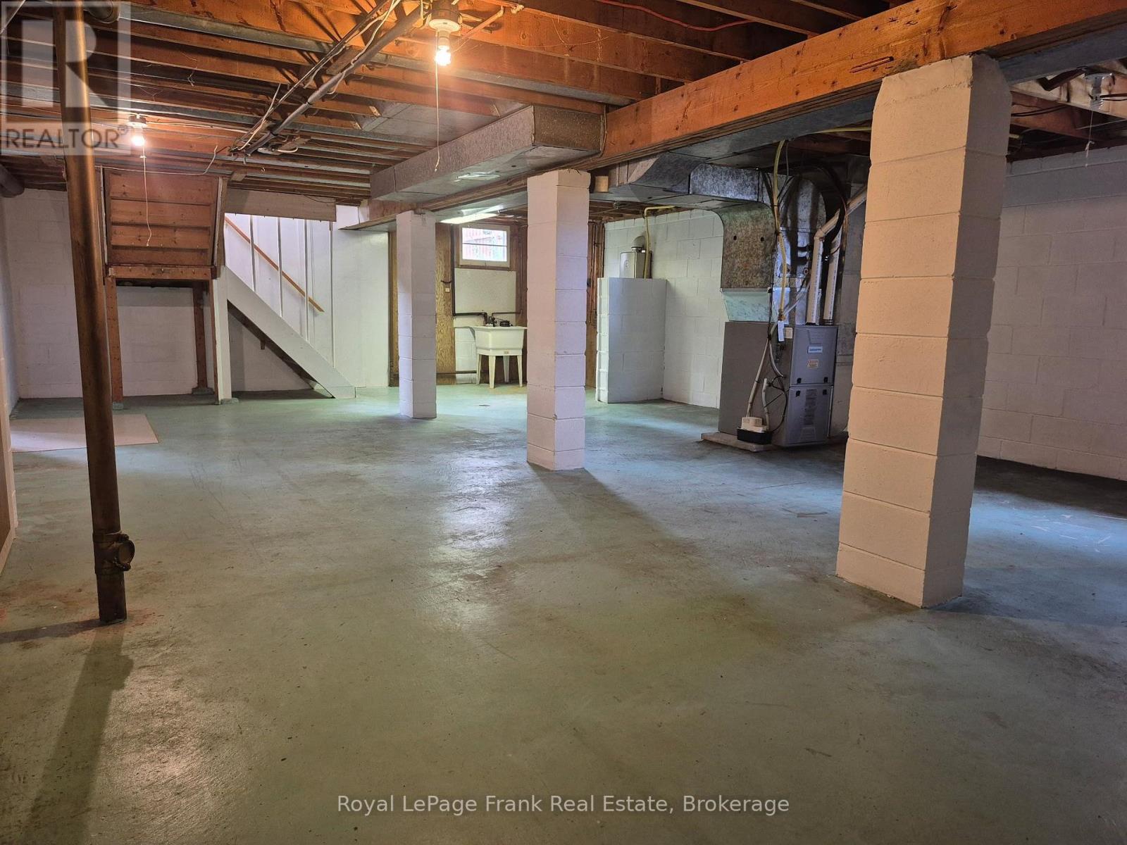 407 GLENCASTLE AVENUE - Image 22