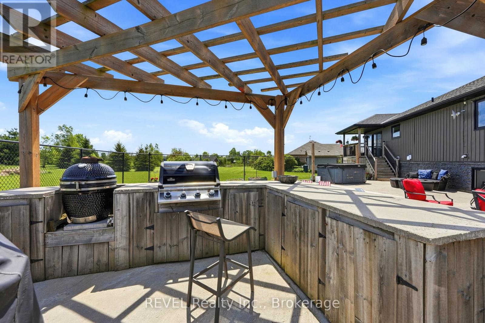 221 FARR STREET - Image 43