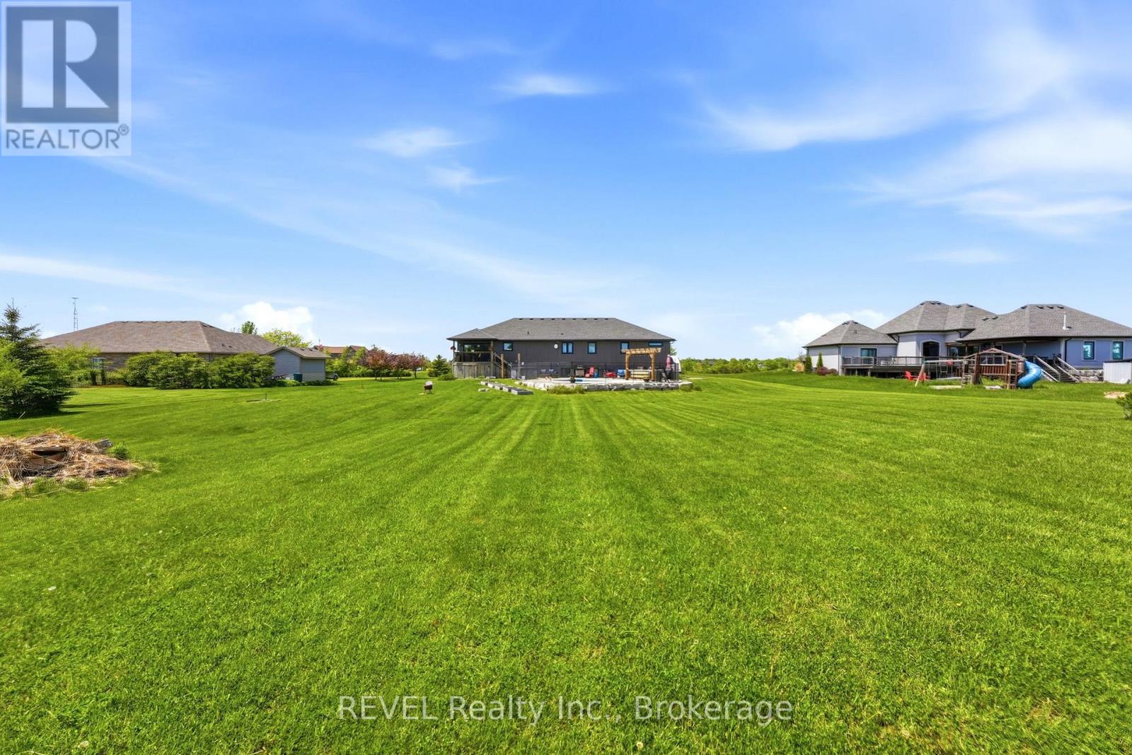221 FARR STREET - Image 47