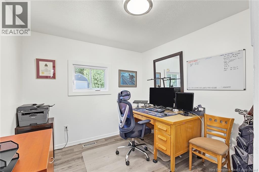 103 Lane 4 - Image 24