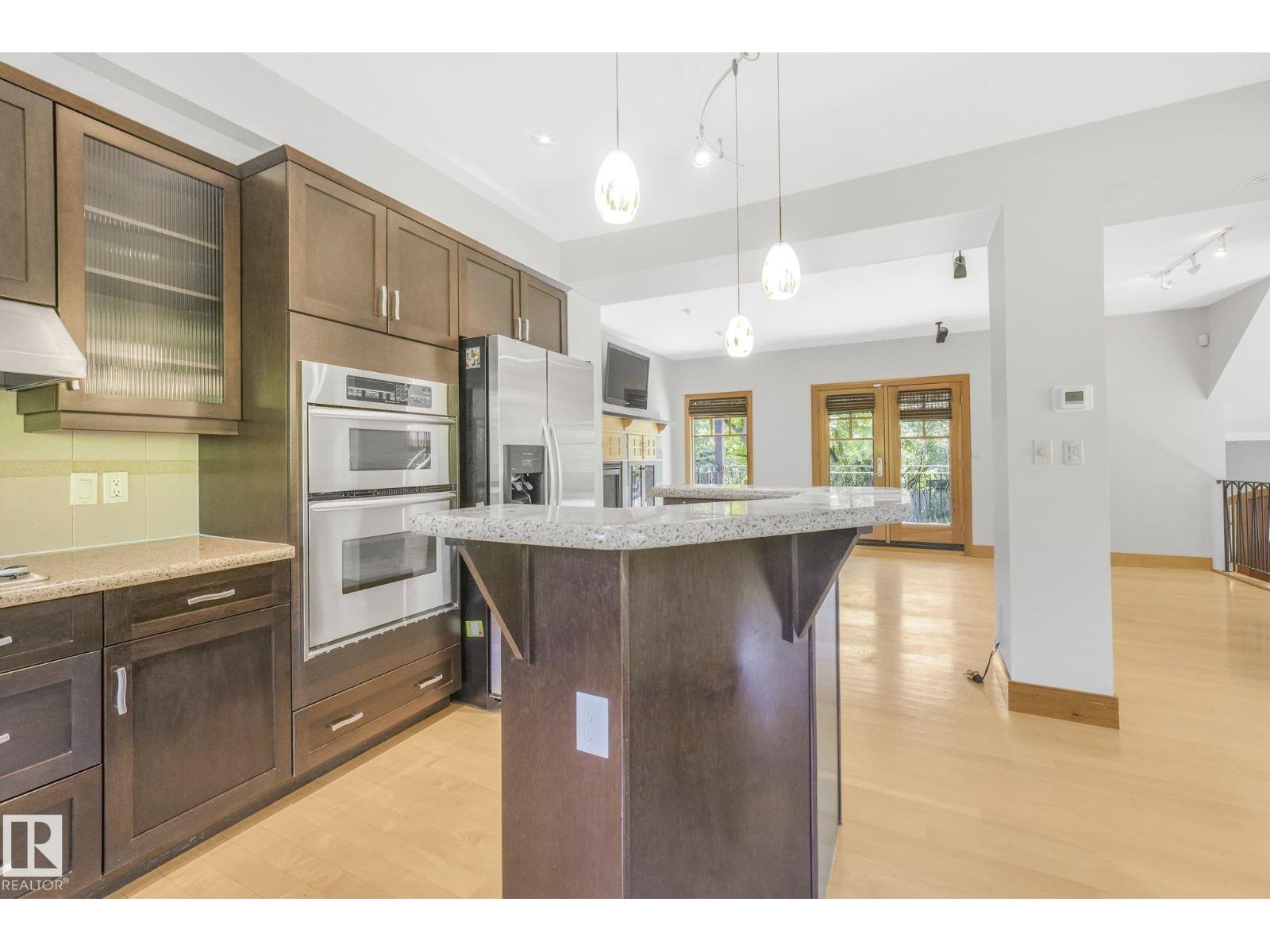 9404 100A AV NW - 31