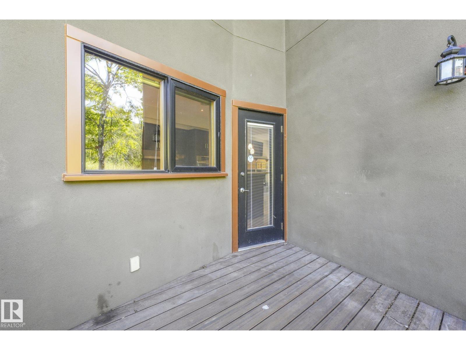 9404 100A AV NW - 13