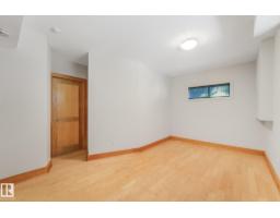 9404 100a Av Nw, Edmonton, AB T5H4S2 Photo 65