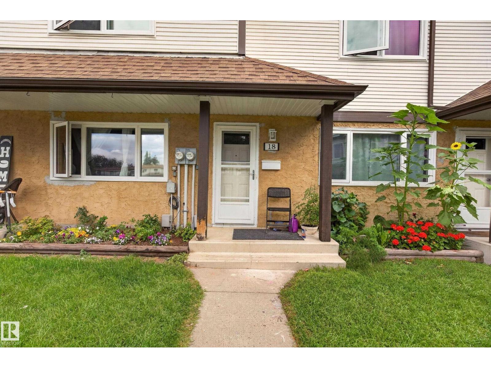 #18 14511 52 ST NW - 1
