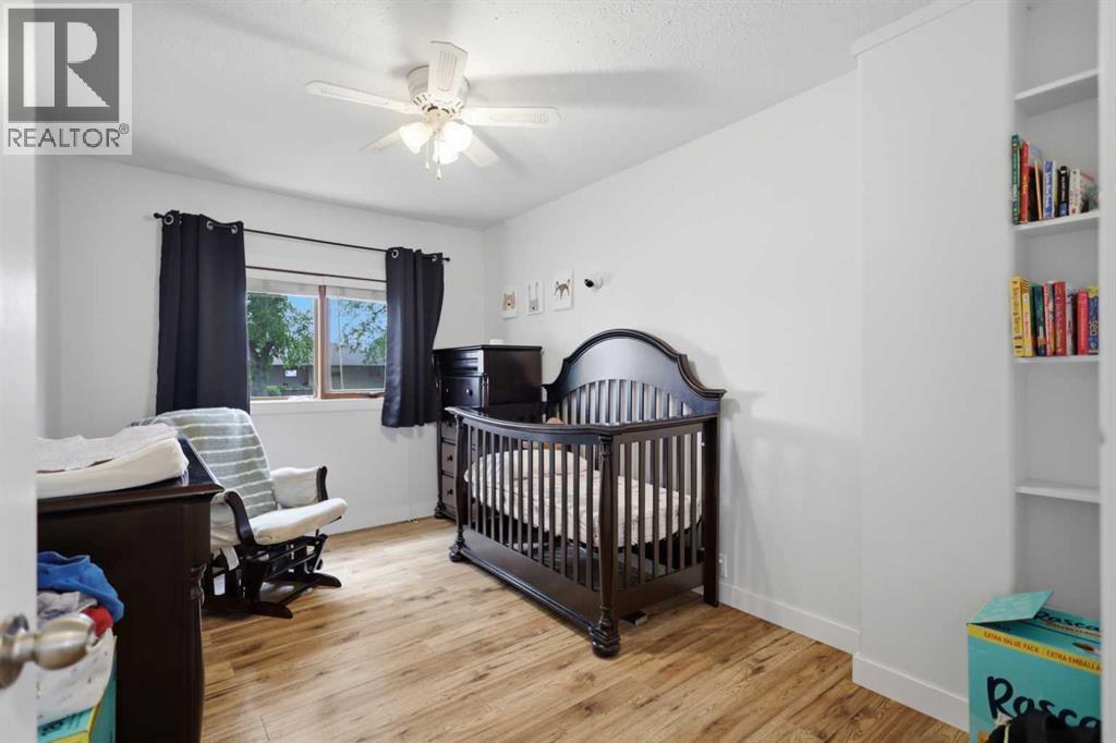 Listing photo – 5526 49 Avenue, Lacombe