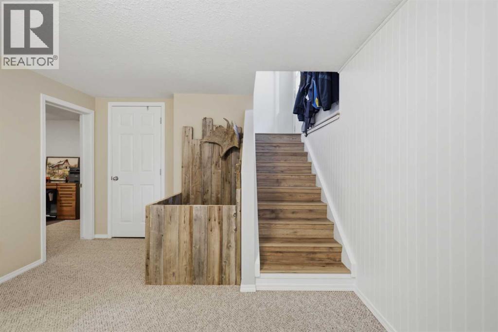 Listing photo – 5526 49 Avenue, Lacombe