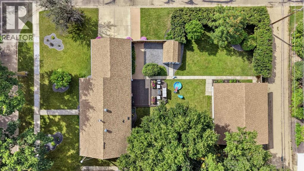 Listing photo – 5526 49 Avenue, Lacombe