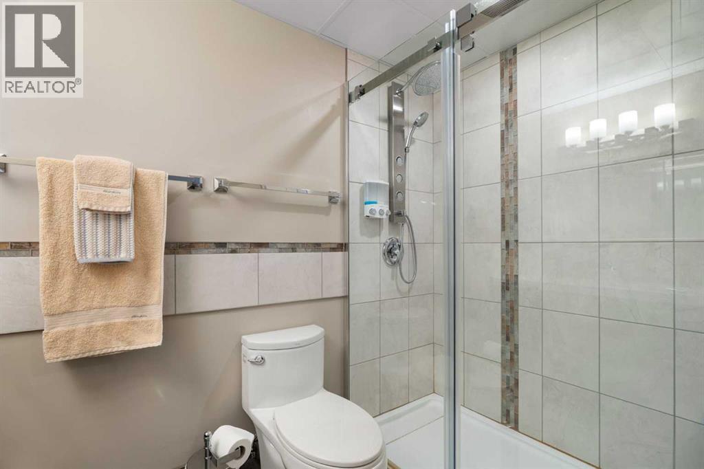 105 Morton Avenue - 28