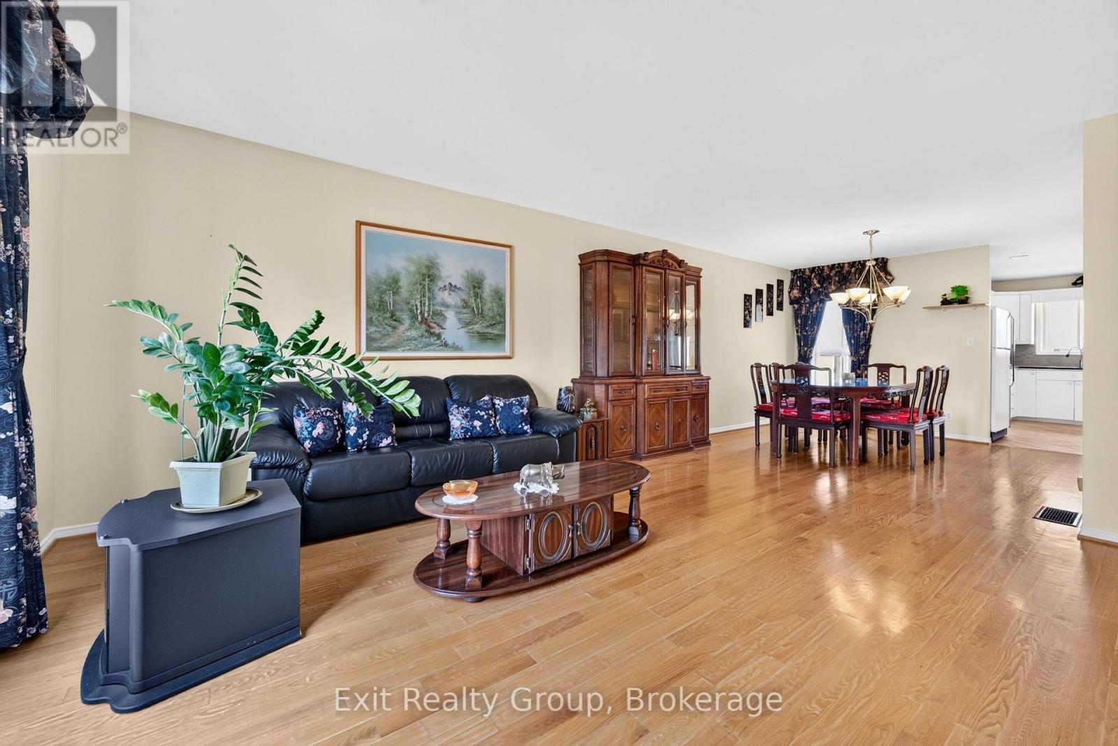 3 FLEMING ROAD - Image 10