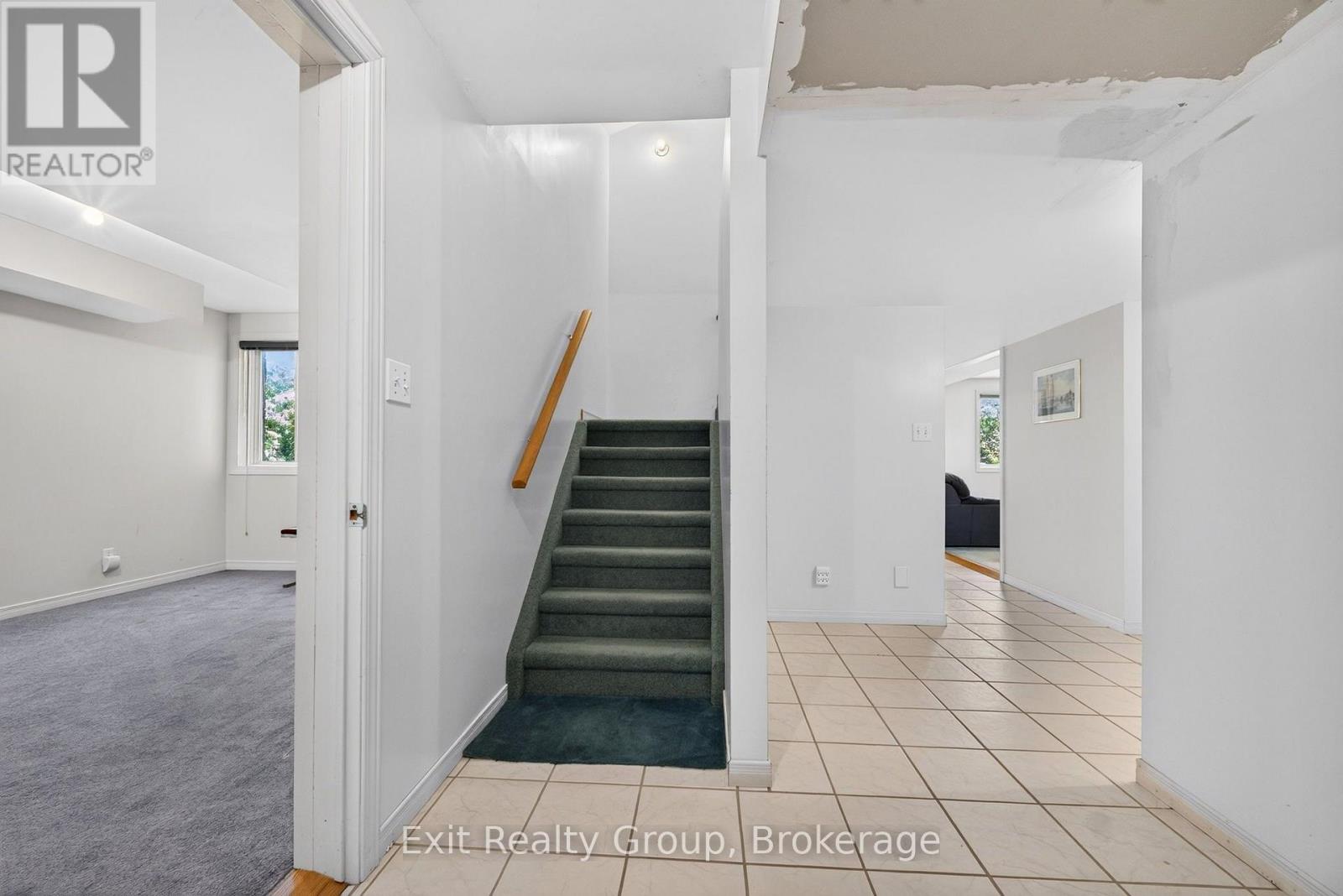 3 FLEMING ROAD - Image 28