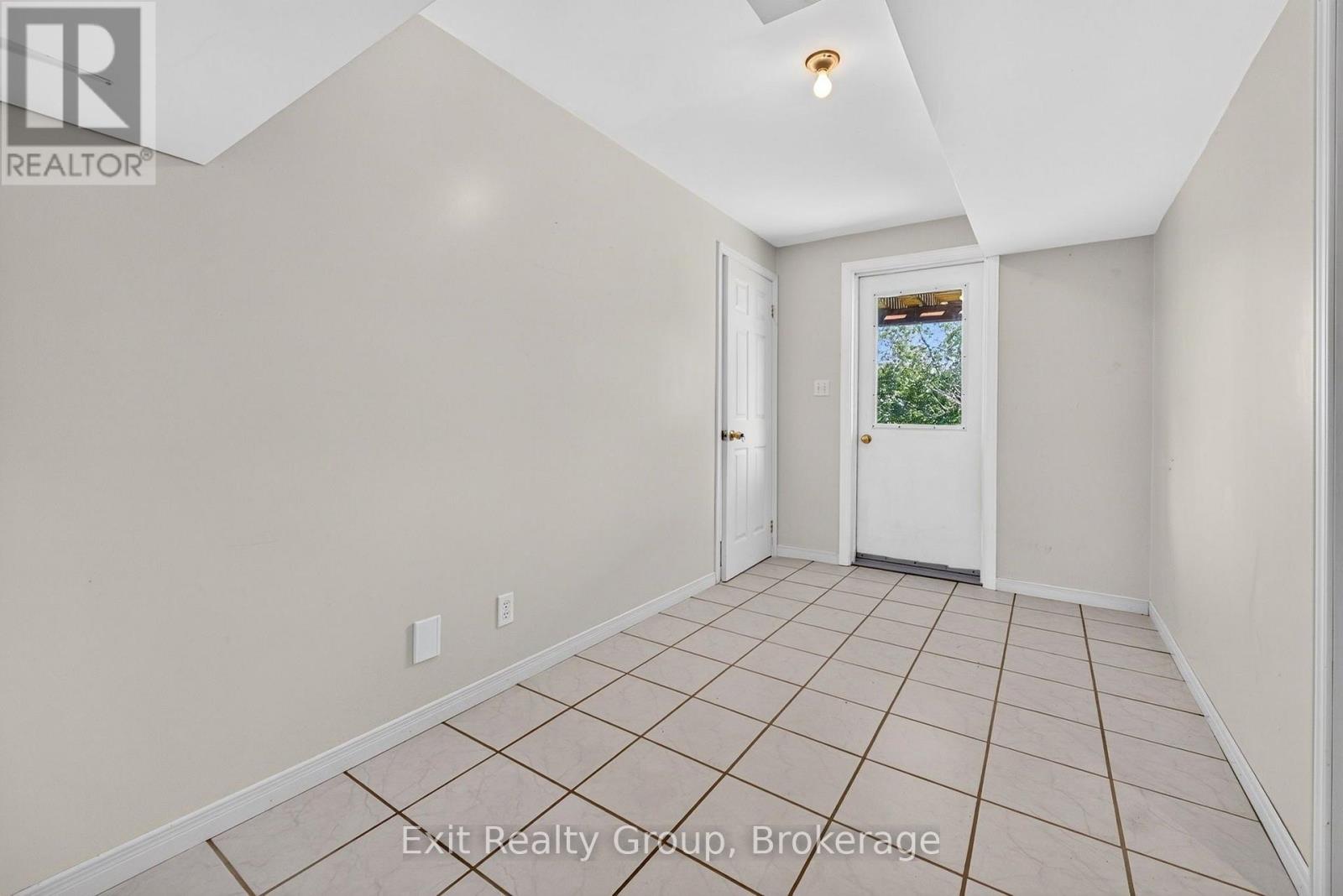 3 FLEMING ROAD - Image 33