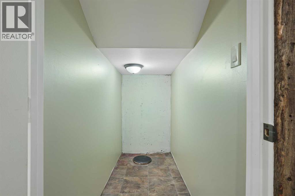 2827 11 Avenue S - 29