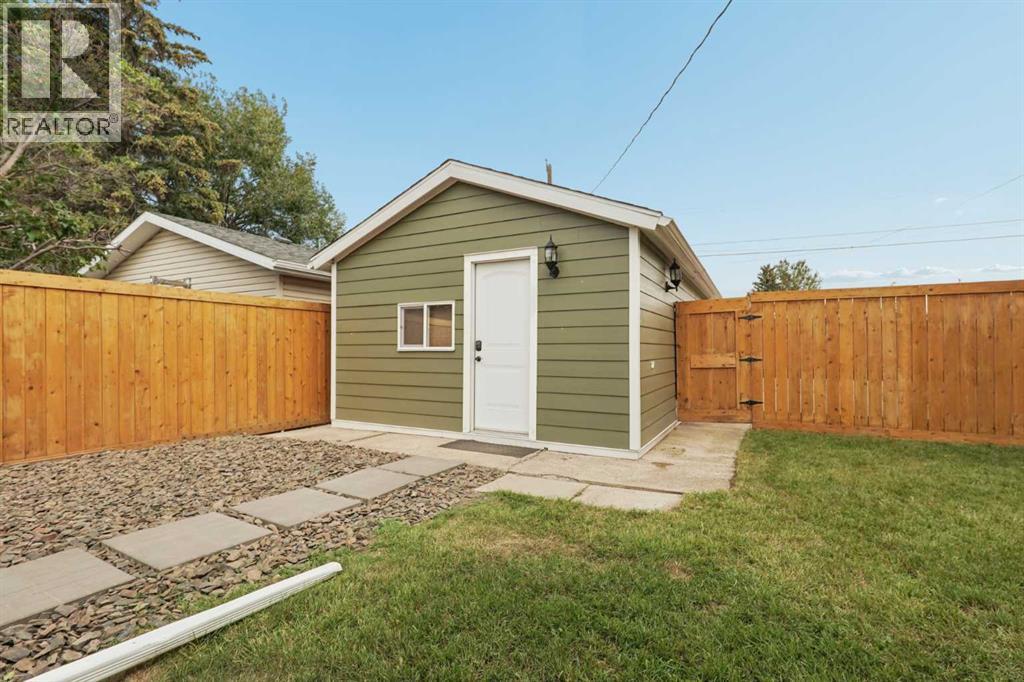 2827 11 Avenue S - 34