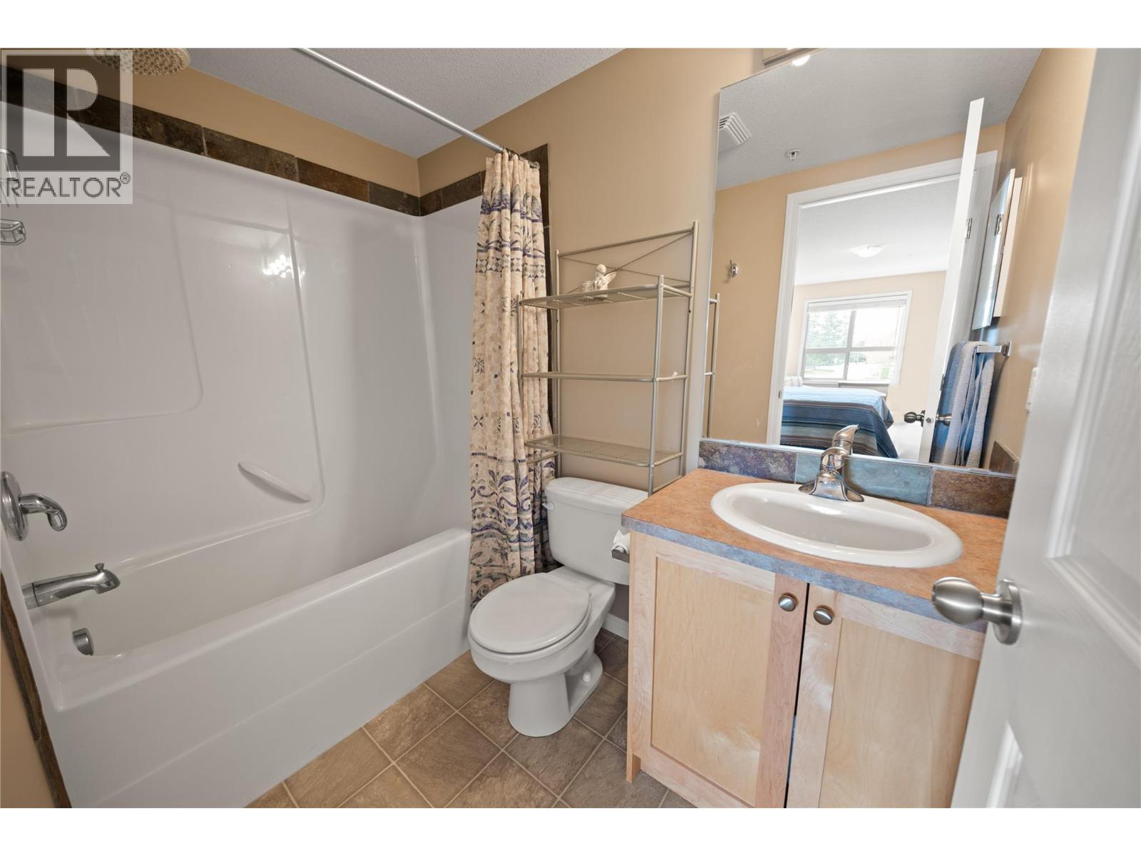 #116 4875 Radium Boulevard - Image 17