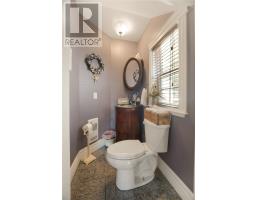 110 Pleasant Street thumbnail 16